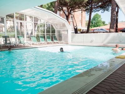 hotelbassetti en ironman-cervia-offer-hotel-with-pool-beach-and-spa 010